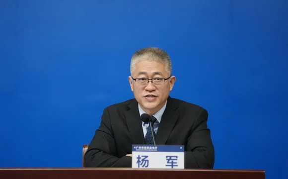 k8凯发(中国)集团：保障抗疫药品24小时生产，四家连锁药店全力保供